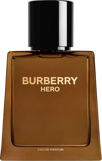 Flacon wody perfumowanej BURBERRY Hero for Men w eleganciej butelce koloru głębokiego dębu ze złotymi akcentami na białym tle