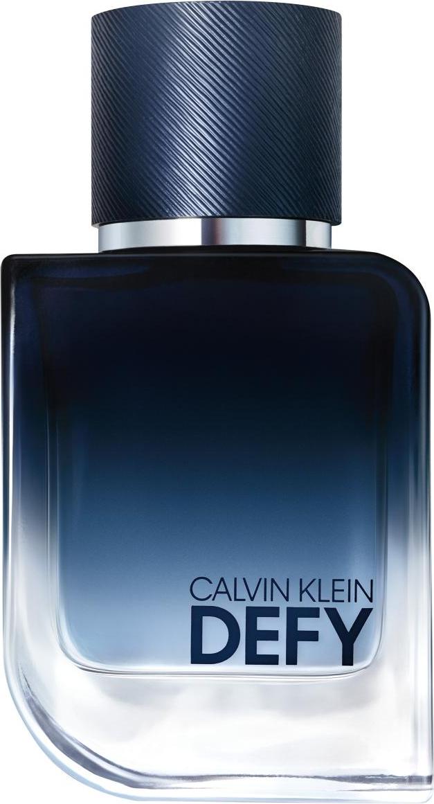 Flacon wody perfumowanej Calvin Klein DEFY dla mężczyzn z eleganckim opakowaniem marki Calvin Klein na białym tle