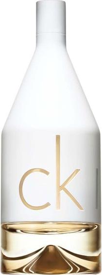 Flacon perfum Calvin Klein ck IN2U Her woda toaletowa 100ml w minimalistycznym opakowaniu na białym tle - zapach dla kobiet