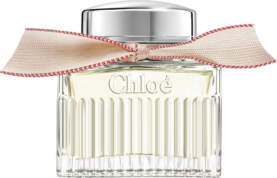 Flacon wody perfumowanej CHLOÉ Lumineuse na białym tle - eleganckie perfumy damskie z nutami róży, wanilii i jaśminu w luksusowym opakowaniu