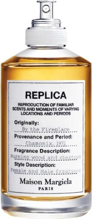 Flacon perfum Maison Margiela Replica By The Fireplace woda toaletowa 100ml na białym tle z eleganckim opakowaniem marki Maison Margiela