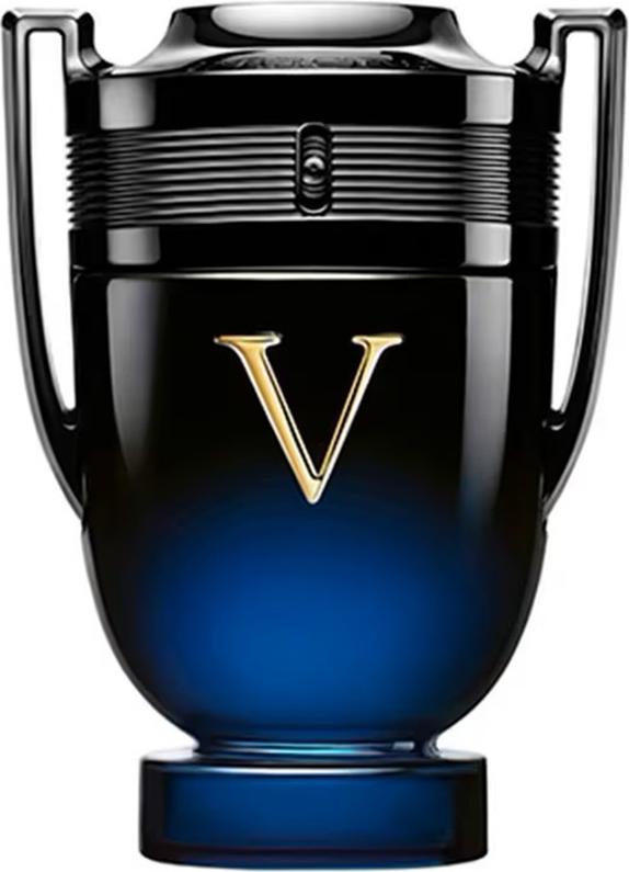 Flacon perfum Paco Rabanne Invictus Victory Elixir 50ml w kształcie pucharu na białym tle - eleganckie męskie perfumy marki Paco Rabanne