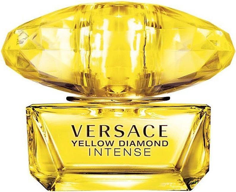 Flacon perfum Versace Yellow Diamond Intense woda perfumowana 50ml w eleganckim opakowaniu z charakterystycznym logo marki Versace na białym tle